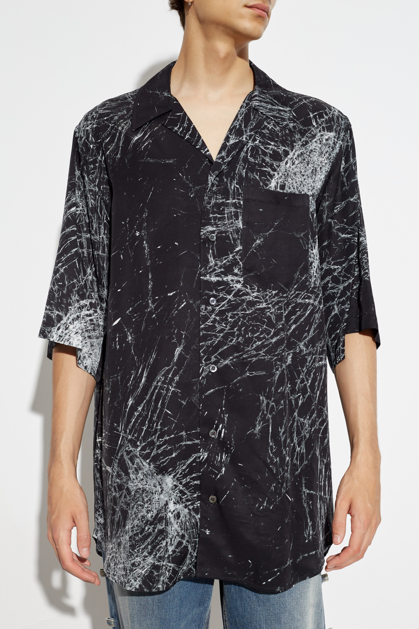 【極美品】Alexander McQUEEN スタッズ 長袖ウエスタンシャツ 黒 極美品】Alexander McQUEEN スタッズ 長袖ウエスタンシャツ 黒